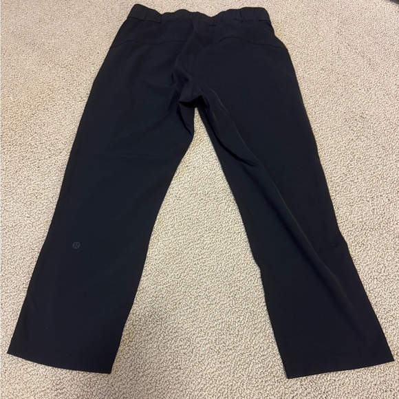 LULULEMON EUC ON THE FLY CROP 23” Size 4 - Picture 3 of 7